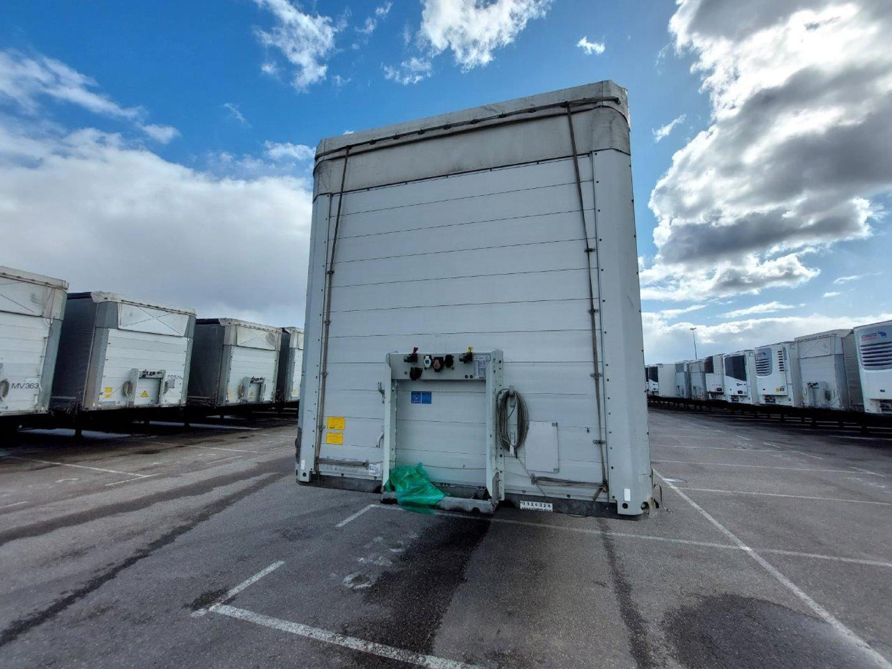 2019 Schmitz Cargobull SCS24/L Lifting Axle - סמיטריילר עם וילונות צד: תמונה 1 2019 Schmitz Cargobull SCS24/L Lifting Axle - סמיטריילר עם וילונות צד: תמונה 1