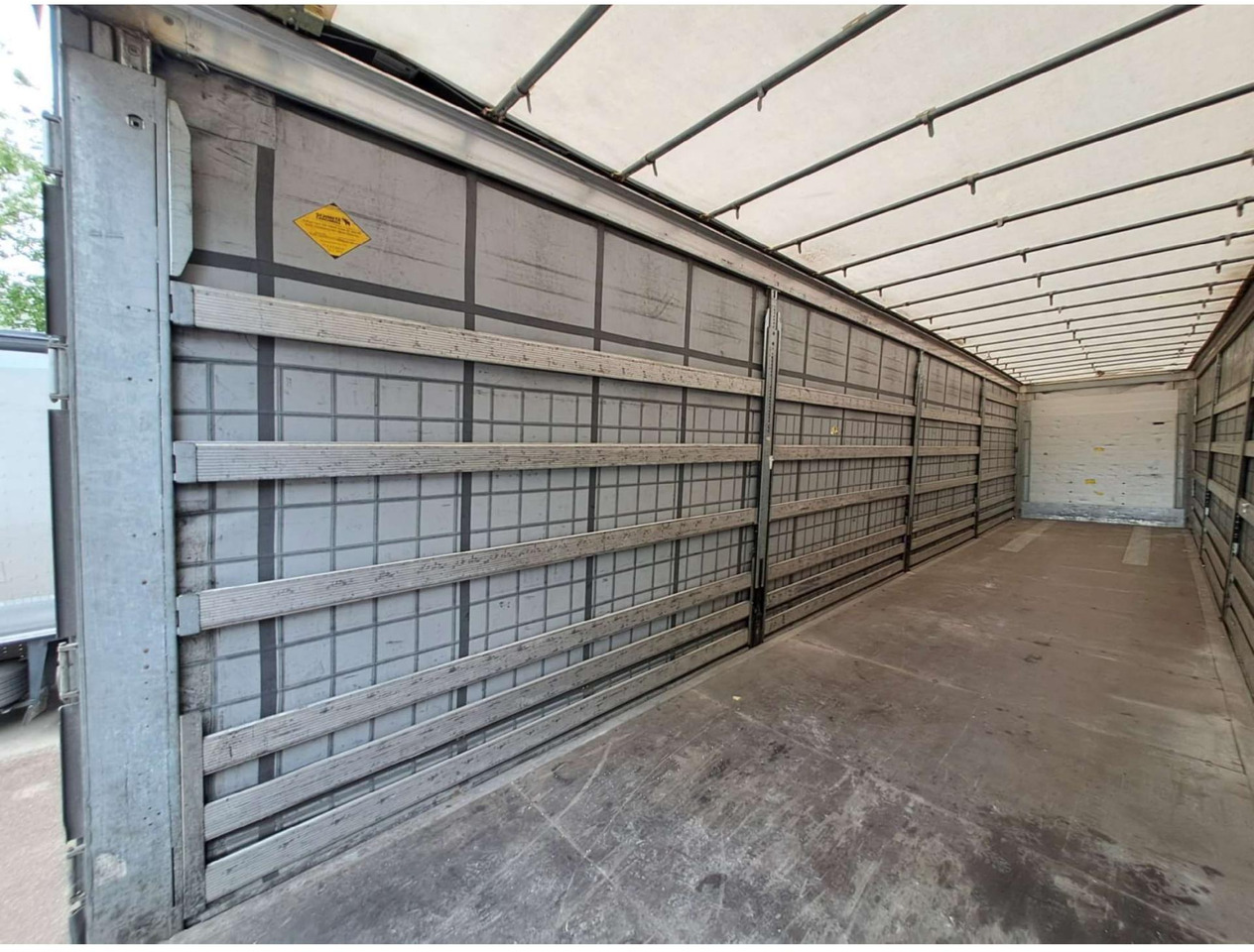 2019 Schmitz Cargobull SCS24/L Varios - סמיטריילר עם וילונות צד: תמונה 4 2019 Schmitz Cargobull SCS24/L Varios - סמיטריילר עם וילונות צד: תמונה 4
