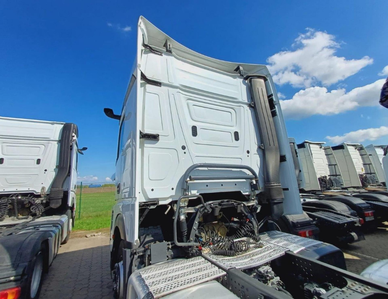 2021 Mercedes-Benz Actros 5 1845 BigSpace - יחידת טרקטור: תמונה 3 2021 Mercedes-Benz Actros 5 1845 BigSpace - יחידת טרקטור: תמונה 3
