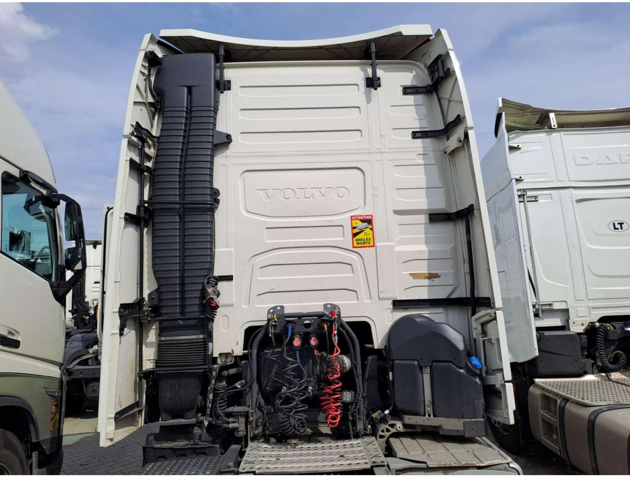 2023 Volvo FH 460 Globetrotter XL Varios i-Save - יחידת טרקטור: תמונה 4 2023 Volvo FH 460 Globetrotter XL Varios i-Save - יחידת טרקטור: תמונה 4