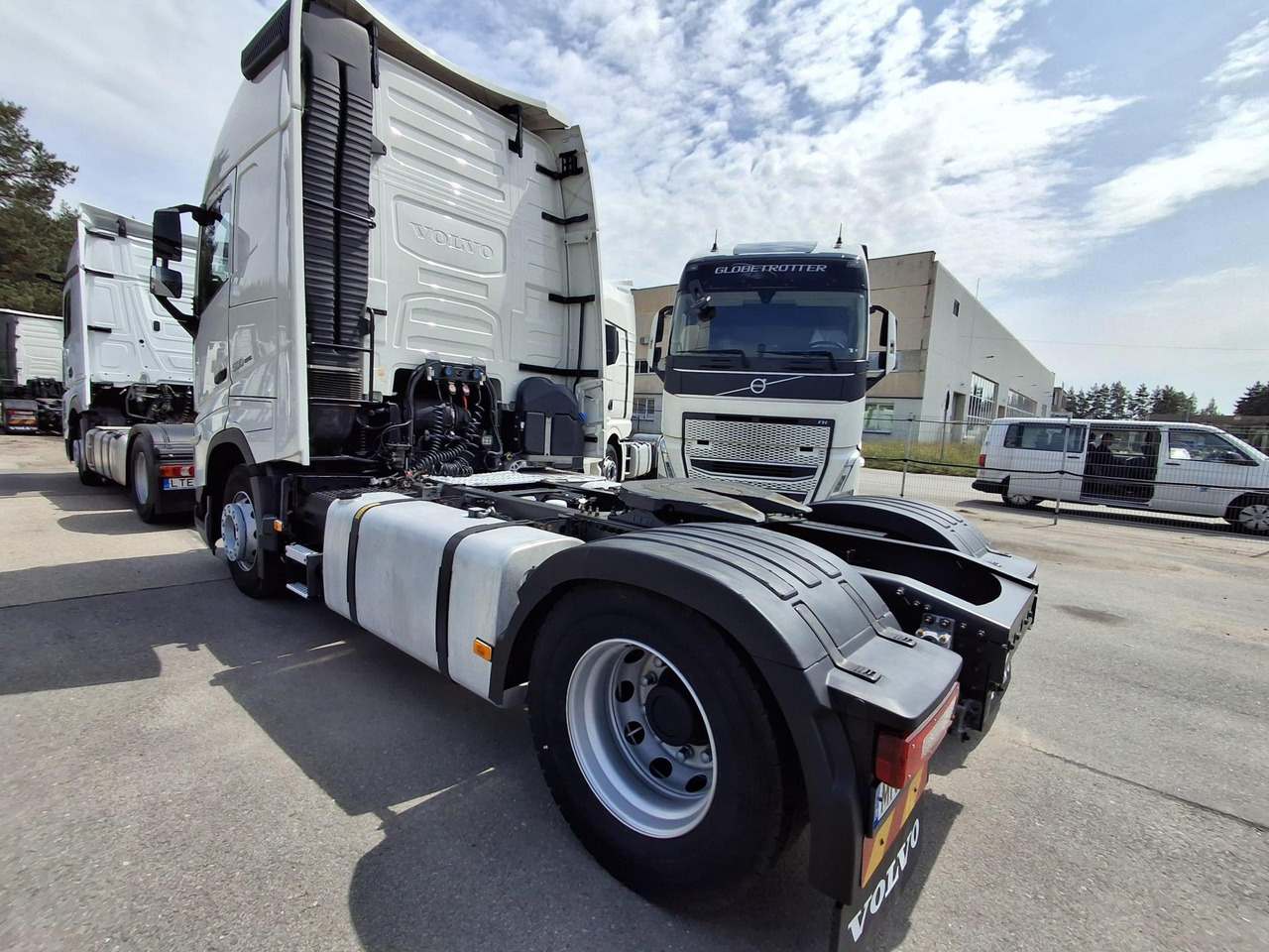 2023 Volvo FH 500 Globetrotter XL - מכונות אחרות: תמונה 4 2023 Volvo FH 500 Globetrotter XL - מכונות אחרות: תמונה 4