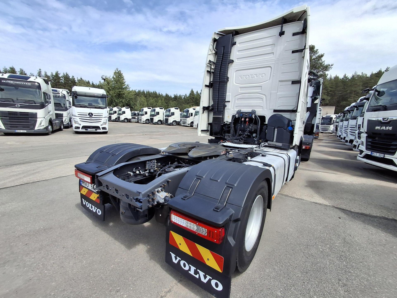 2023 Volvo FH 500 Globetrotter XL - מכונות אחרות: תמונה 3 2023 Volvo FH 500 Globetrotter XL - מכונות אחרות: תמונה 3