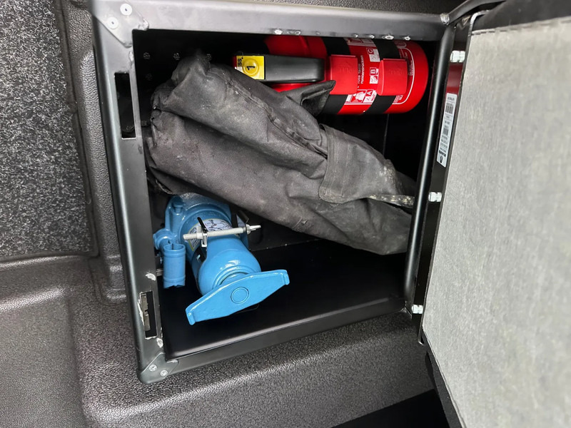 הַחכָּרָה MAN TGL 10.180 / NL TRUCK / EURO6 / BOX+LIFT+SIDE DOOR / LOW KM / TOP!! MAN TGL 10.180 / NL TRUCK / EURO6 / BOX+LIFT+SIDE DOOR / LOW KM / TOP!!: תמונה 19