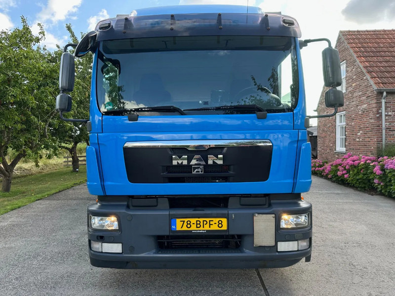 MAN TGM 15.250 / NL TRUCK / EURO 5 / SLIDING ROOF / BOX + TAILLIFT / FULL AIR / NAVI - משאית תיבה: תמונה 2 MAN TGM 15.250 / NL TRUCK / EURO 5 / SLIDING ROOF / BOX + TAILLIFT / FULL AIR / NAVI - משאית תיבה: תמונה 2
