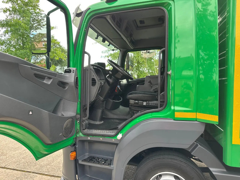 Mercedes-Benz Atego 1018 / NL TRUCK / LOW KM / AIRCO / BOX+LIFT+SIDEDOOR / 10T / AUTOMATIC - משאית תיבה: תמונה 4 Mercedes-Benz Atego 1018 / NL TRUCK / LOW KM / AIRCO / BOX+LIFT+SIDEDOOR / 10T / AUTOMATIC - משאית תיבה: תמונה 4
