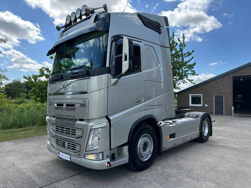 Volvo FH 460 / GLOBETROTTER / EURO 6 / I-Shift / HYDRAULIC / FULL AIR / NEW TACHO - יחידת טרקטור: תמונה 1 Volvo FH 460 / GLOBETROTTER / EURO 6 / I-Shift / HYDRAULIC / FULL AIR / NEW TACHO - יחידת טרקטור: תמונה 1