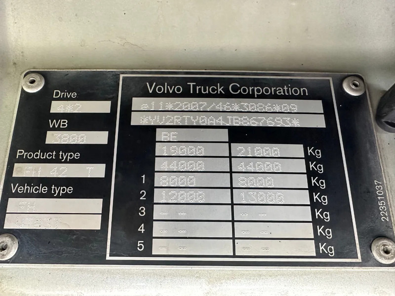 Volvo FH 460 / GLOBETROTTER / EURO 6 / I-Shift / HYDRAULIC / FULL AIR / NEW TACHO - יחידת טרקטור: תמונה 4 Volvo FH 460 / GLOBETROTTER / EURO 6 / I-Shift / HYDRAULIC / FULL AIR / NEW TACHO - יחידת טרקטור: תמונה 4