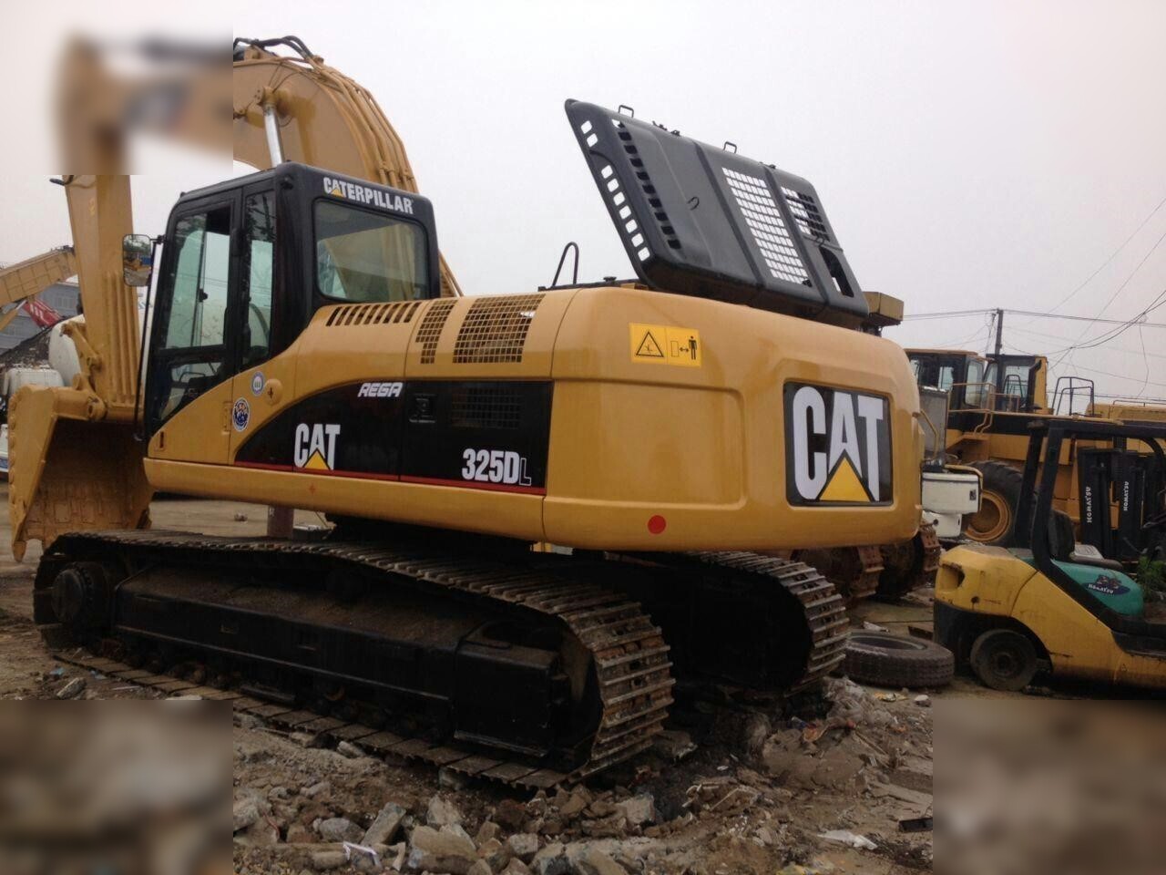 CATERPILLAR 325DL - מחפר סורק: תמונה 2 CATERPILLAR 325DL - מחפר סורק: תמונה 2