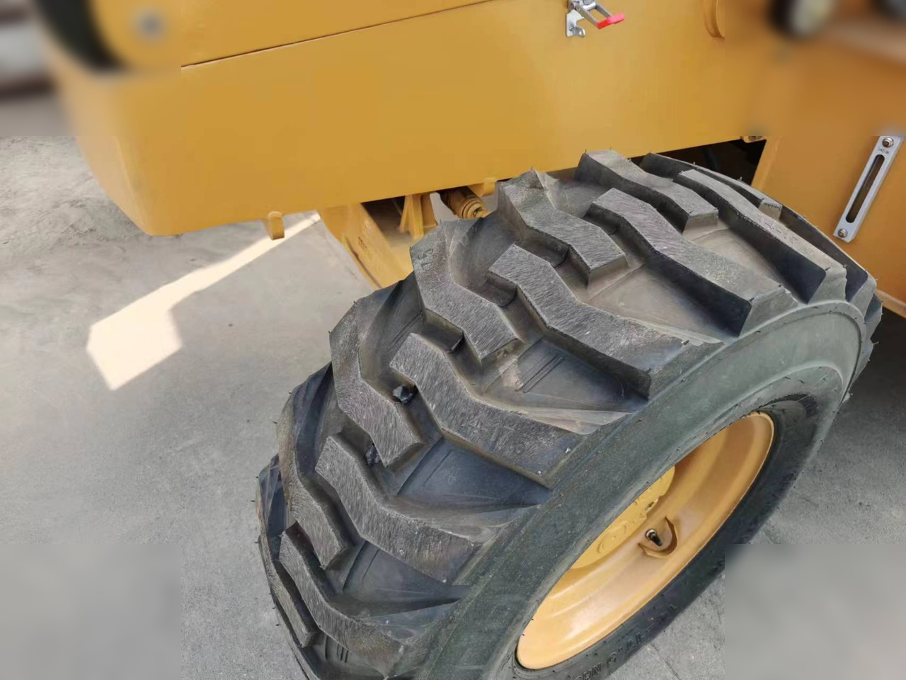 CATERPILLAR 420F - מחפרון: תמונה 5 CATERPILLAR 420F - מחפרון: תמונה 5