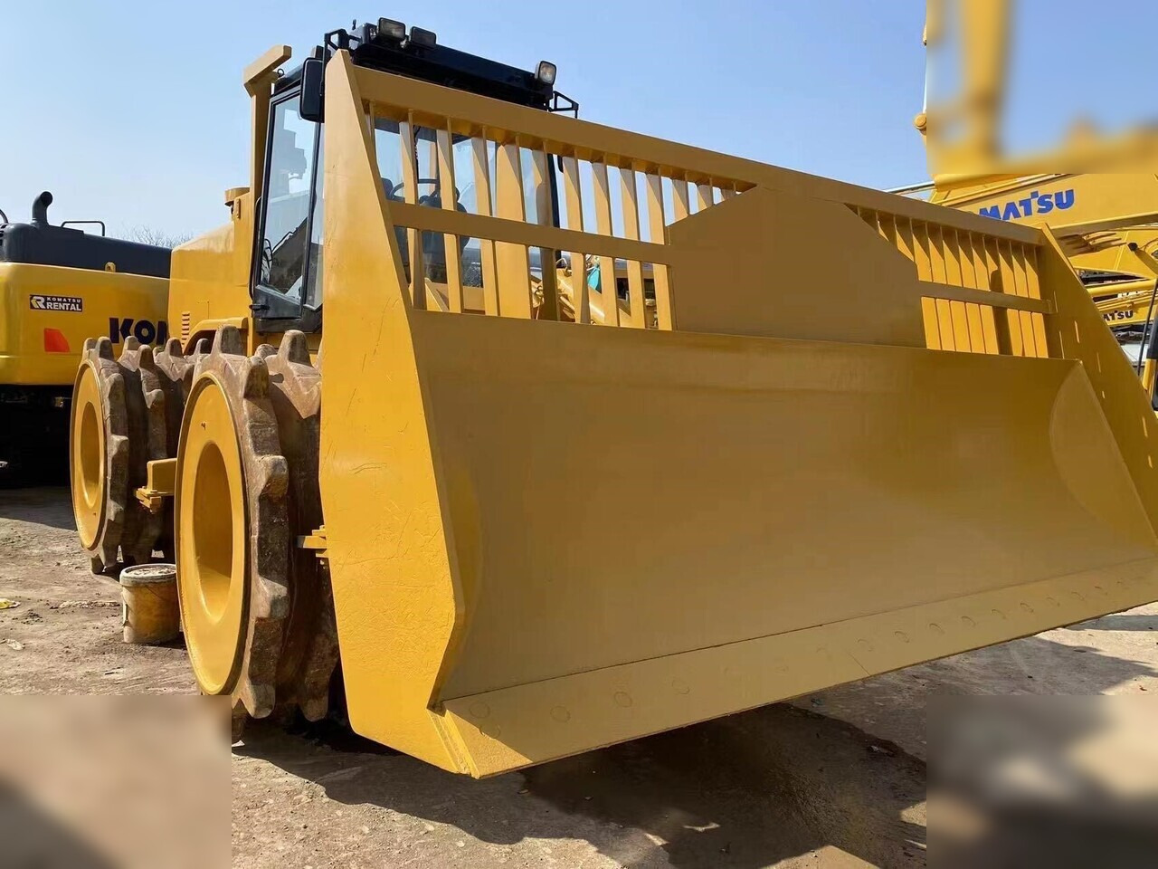 CATERPILLAR 826G - מדחס: תמונה 1 CATERPILLAR 826G - מדחס: תמונה 1