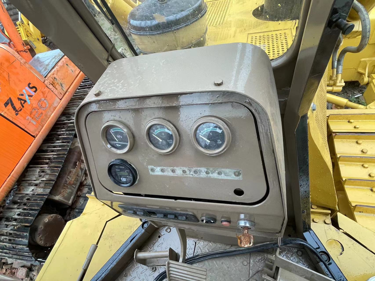דחפור CATERPILLAR D6G: תמונה 10