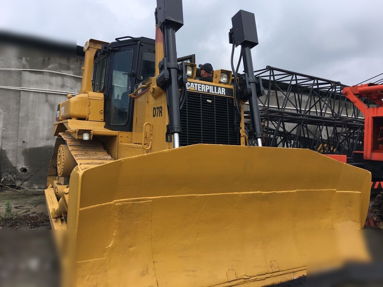 CATERPILLAR D7R - דחפור: תמונה 2 CATERPILLAR D7R - דחפור: תמונה 2