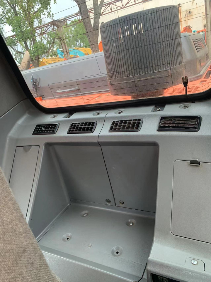 DOOSAN DX300LC - מחפר סורק: תמונה 3 DOOSAN DX300LC - מחפר סורק: תמונה 3