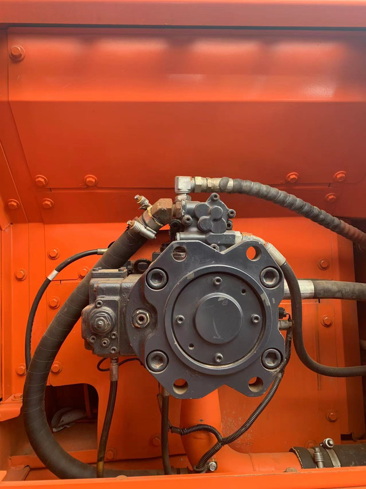 מחפר סורק DOOSAN DX300LC: תמונה 6