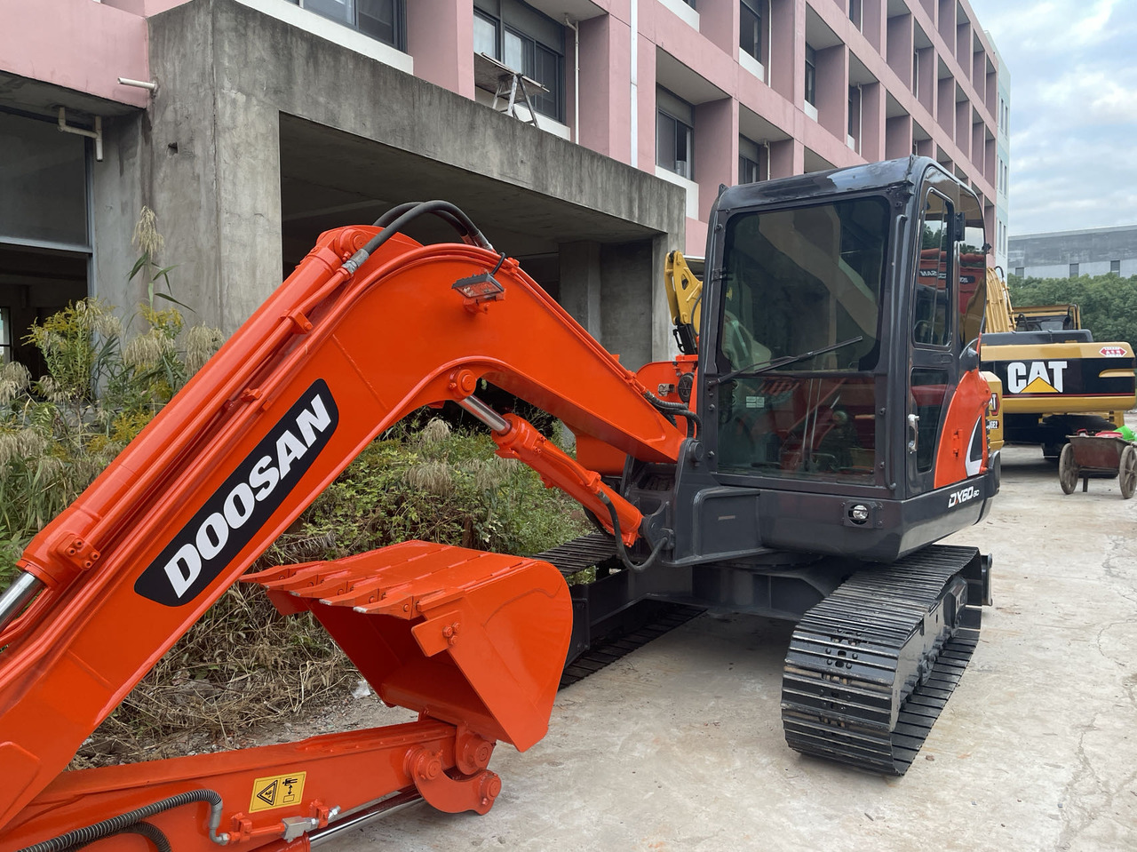 DOOSAN DX60-9C - מחפר סורק: תמונה 4 DOOSAN DX60-9C - מחפר סורק: תמונה 4