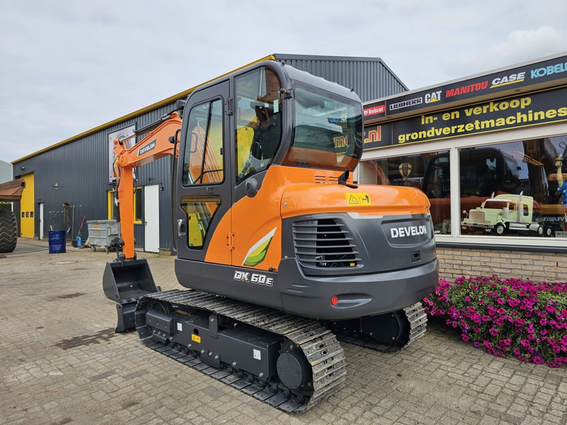 Develon DX60E-10N - מיני מחפר: תמונה 3 Develon DX60E-10N - מיני מחפר: תמונה 3