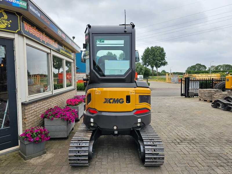 XCMG XE27U - מיני מחפר: תמונה 4 XCMG XE27U - מיני מחפר: תמונה 4