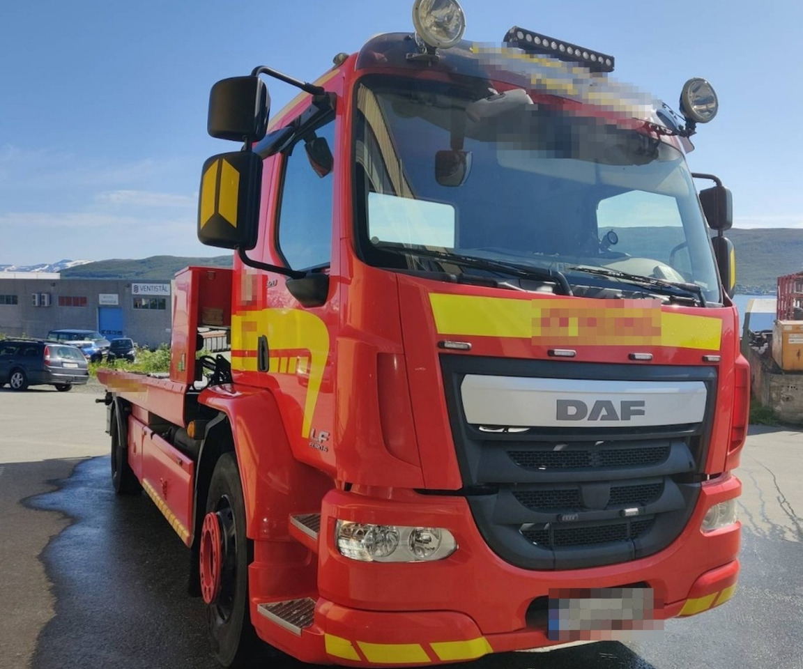 DAF LF 320 - משאית גרירה: תמונה 1 DAF LF 320 - משאית גרירה: תמונה 1