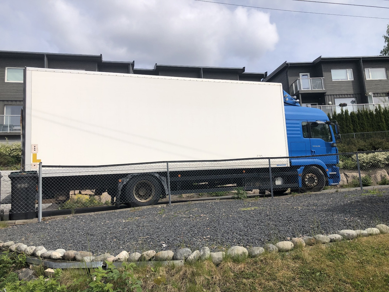 MAN TGM 18.240 - משאית תיבה: תמונה 2 MAN TGM 18.240 - משאית תיבה: תמונה 2