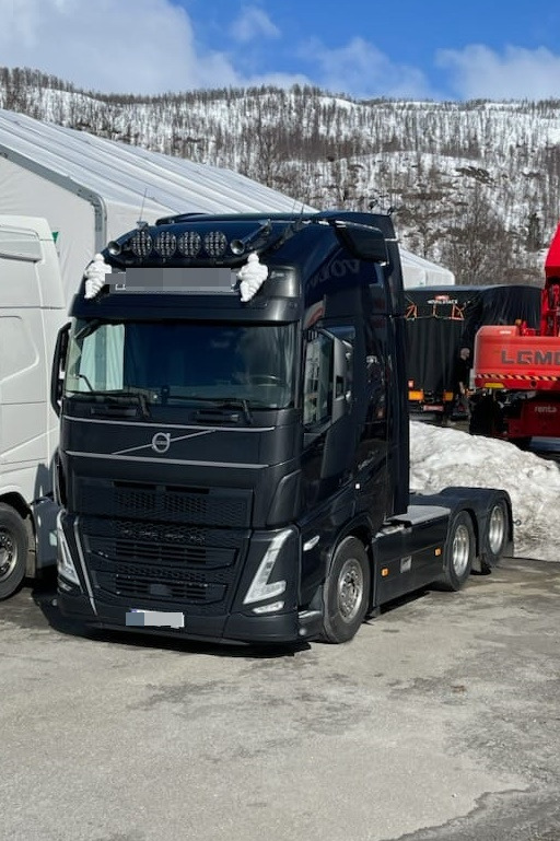 Volvo FH 540 6x2 Retarder New TUV - יחידת טרקטור: תמונה 1 Volvo FH 540 6x2 Retarder New TUV - יחידת טרקטור: תמונה 1