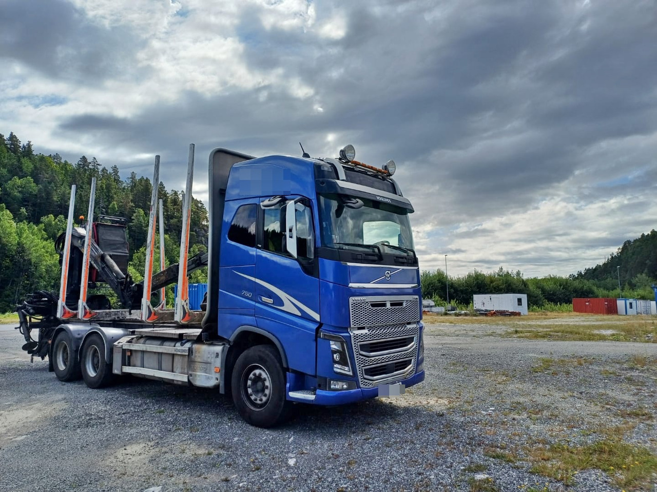 Volvo FH16 750 - משאית עץ, משאית מנוף: תמונה 2 Volvo FH16 750 - משאית עץ, משאית מנוף: תמונה 2