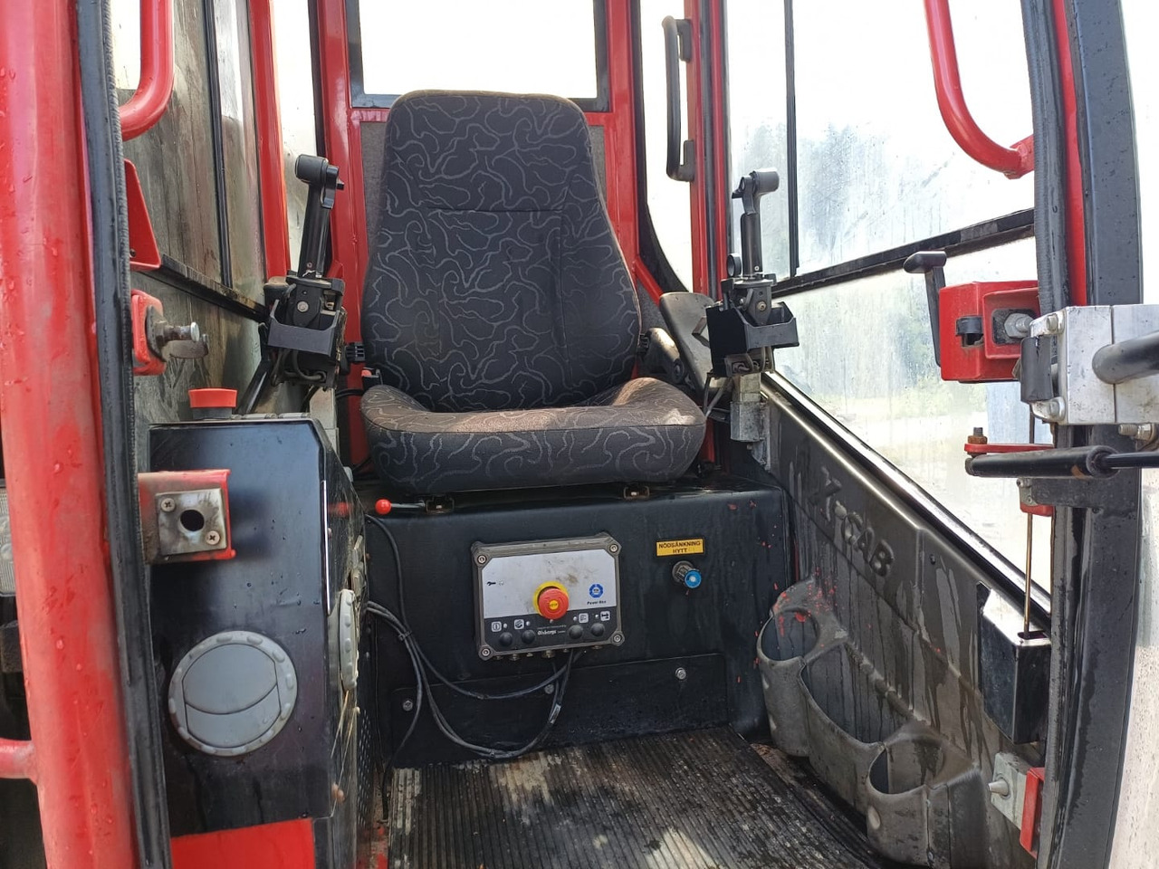 Volvo FH16 750 - משאית עץ, משאית מנוף: תמונה 5 Volvo FH16 750 - משאית עץ, משאית מנוף: תמונה 5