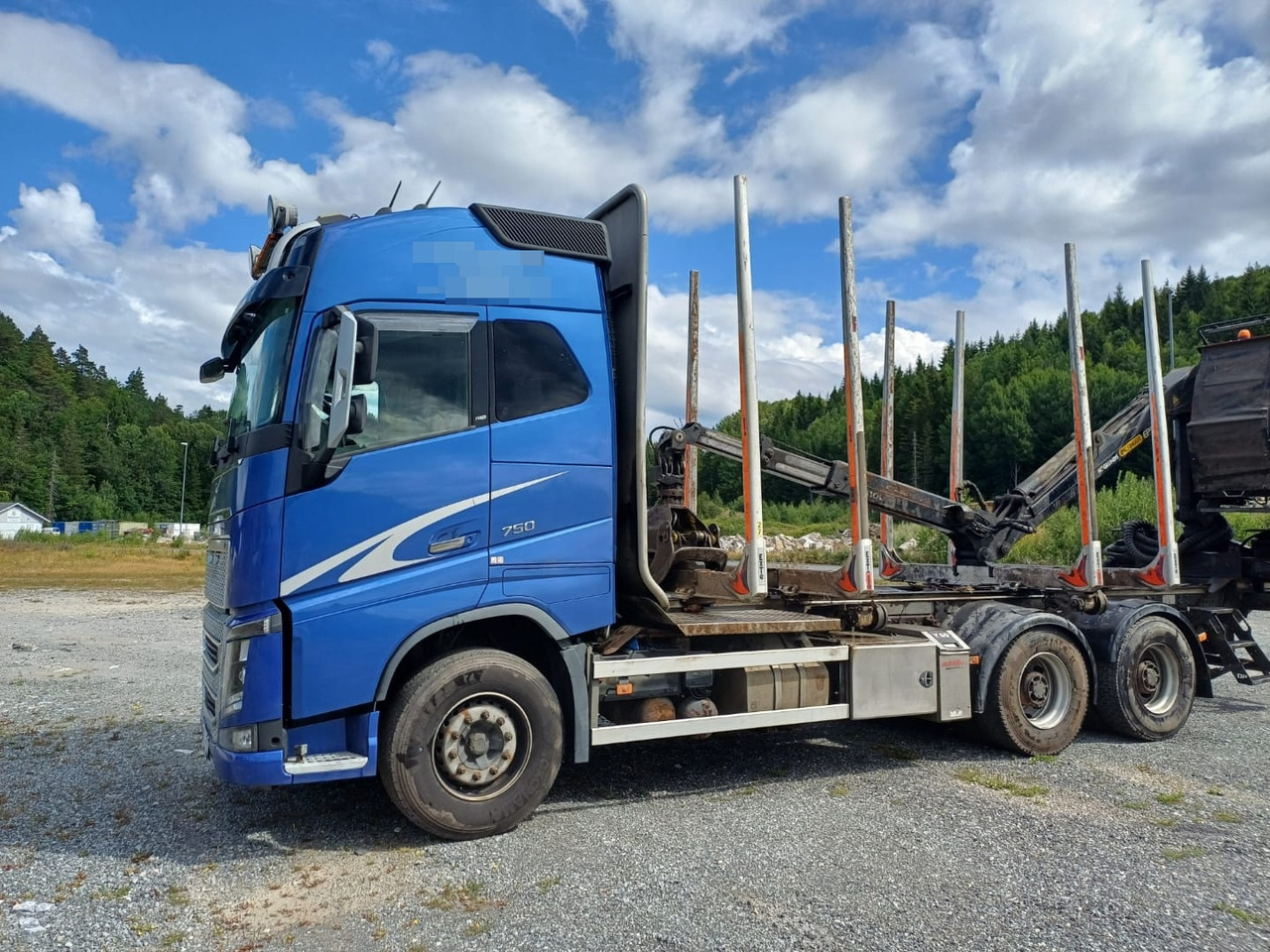 Volvo FH16 750 - משאית עץ, משאית מנוף: תמונה 1 Volvo FH16 750 - משאית עץ, משאית מנוף: תמונה 1