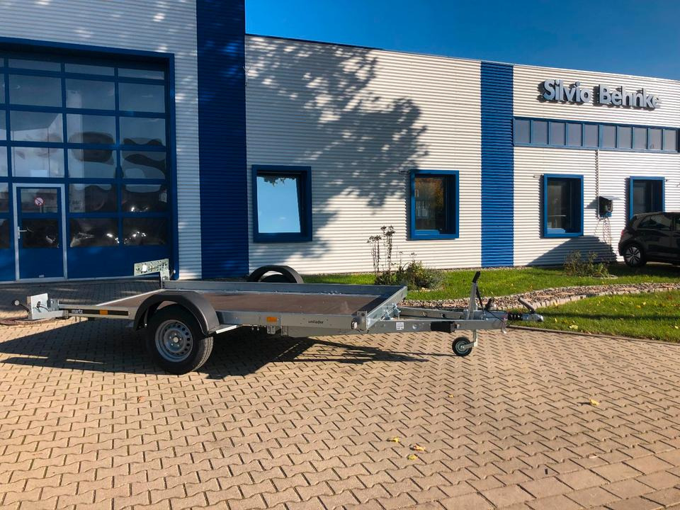 Martz Anhänger / Tieflader 1163Kg Nutzlast mit Knickdeichsel zum Kippen 3250x1850mm *INKL.19% MWST* - נגרר לאופנוע: תמונה 2 Martz Anhänger / Tieflader 1163Kg Nutzlast mit Knickdeichsel zum Kippen 3250x1850mm *INKL.19% MWST* - נגרר לאופנוע: תמונה 2
