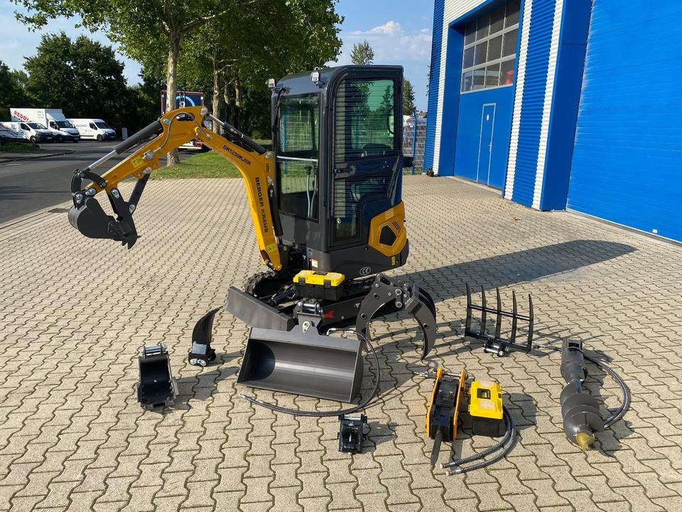Minibagger BK1250KJSR inkl. großem Zubehörpaket *INKL.19% MWST*BERGER KRAUS*KUBOTA* VERSTELLFAHRWERK*SOFORT!* - מיני מחפר: תמונה 1 Minibagger BK1250KJSR inkl. großem Zubehörpaket *INKL.19% MWST*BERGER KRAUS*KUBOTA* VERSTELLFAHRWERK*SOFORT!* - מיני מחפר: תמונה 1