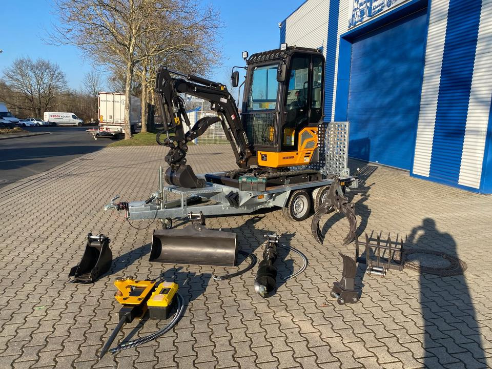 Minibagger BK2000NKSR + Tieflader + Zubehör *INKL.19% MWST*BERGER KRAUS*KUBOTA* KLIMA*SCHWENKARM*VERSTELLFAHRWERK* - מיני מחפר: תמונה 1 Minibagger BK2000NKSR + Tieflader + Zubehör *INKL.19% MWST*BERGER KRAUS*KUBOTA* KLIMA*SCHWENKARM*VERSTELLFAHRWERK* - מיני מחפר: תמונה 1