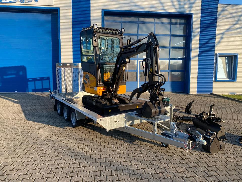 Minibagger BK2000NKSR + Tieflader + Zubehör *INKL.19% MWST*BERGER KRAUS*KUBOTA* KLIMA*SCHWENKARM*VERSTELLFAHRWERK* - מיני מחפר: תמונה 3 Minibagger BK2000NKSR + Tieflader + Zubehör *INKL.19% MWST*BERGER KRAUS*KUBOTA* KLIMA*SCHWENKARM*VERSTELLFAHRWERK* - מיני מחפר: תמונה 3