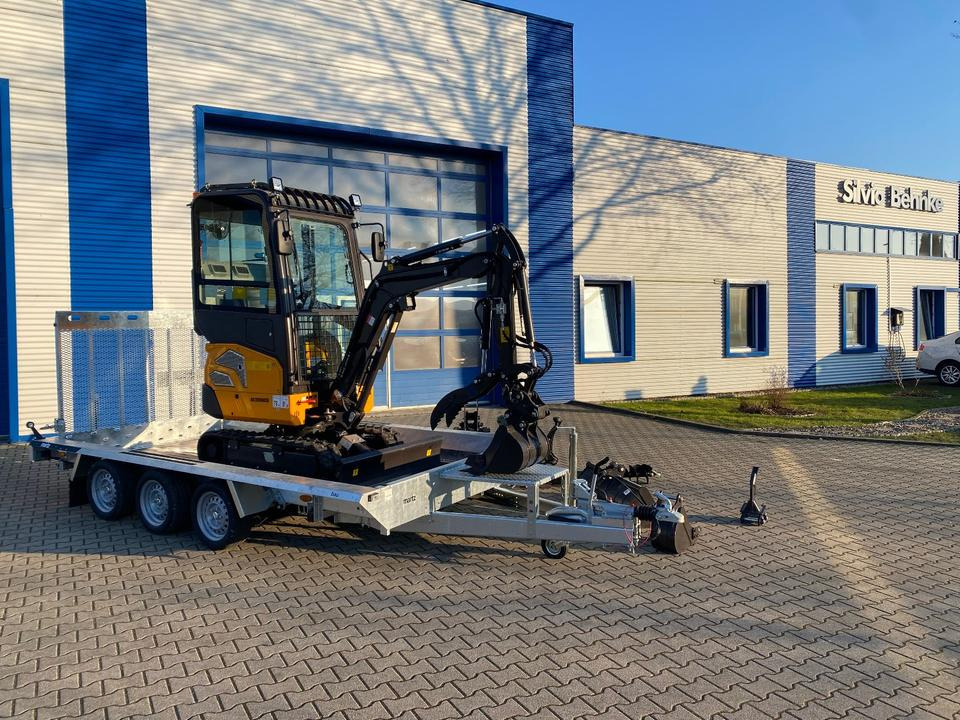 Minibagger BK2000NKSR + Tieflader + Zubehör *INKL.19% MWST*BERGER KRAUS*KUBOTA* KLIMA*SCHWENKARM*VERSTELLFAHRWERK* - מיני מחפר: תמונה 4 Minibagger BK2000NKSR + Tieflader + Zubehör *INKL.19% MWST*BERGER KRAUS*KUBOTA* KLIMA*SCHWENKARM*VERSTELLFAHRWERK* - מיני מחפר: תמונה 4