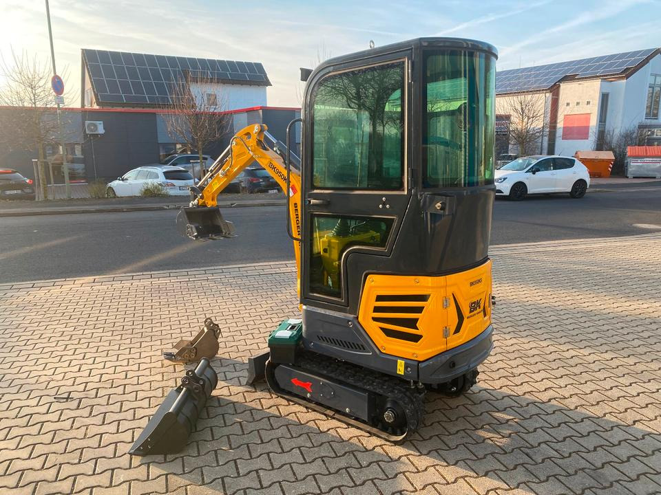 Minibagger BK950KS + Schaufelpaket *INKL.19% MWST*BERGER KRAUS*KABINE*SOFORT!* - מיני מחפר: תמונה 3 Minibagger BK950KS + Schaufelpaket *INKL.19% MWST*BERGER KRAUS*KABINE*SOFORT!* - מיני מחפר: תמונה 3