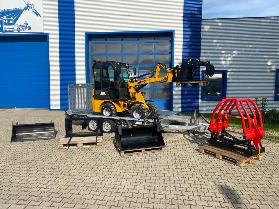 Radlader/Hoflader BK906 Kabine inkl. Tieflader und großem Zubehörpaket *INKL.19% MWST*BERGER KRAUS*PERKINS*CE*SOFORT!* - מעמיס קומפקטי: תמונה 2 Radlader/Hoflader BK906 Kabine inkl. Tieflader und großem Zubehörpaket *INKL.19% MWST*BERGER KRAUS*PERKINS*CE*SOFORT!* - מעמיס קומפקטי: תמונה 2