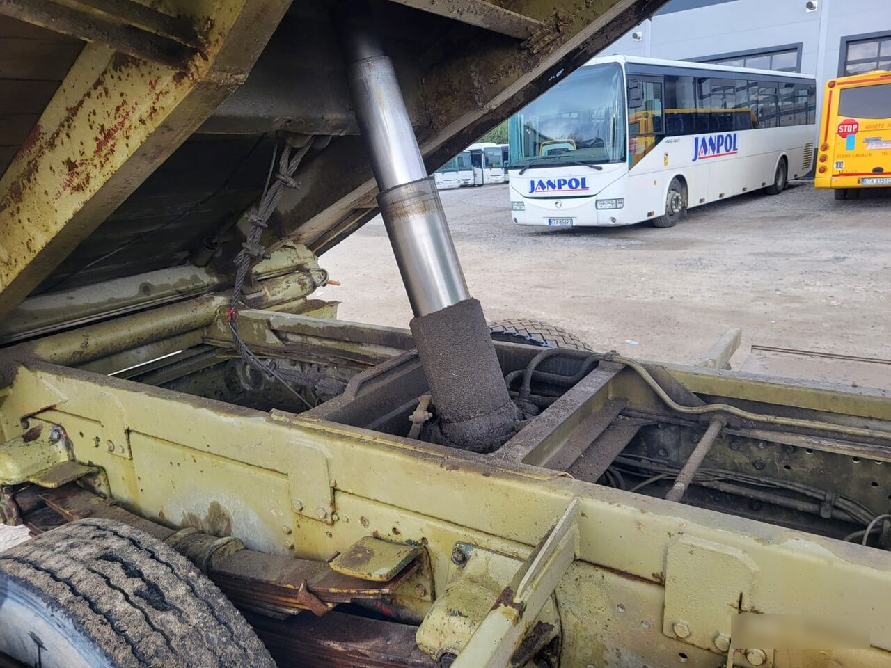 מזהיר Scania 82M: תמונה 9