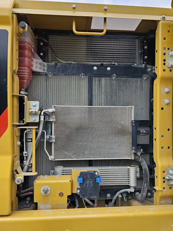 מחפר סורק CATERPILLAR 323-07B: תמונה 17