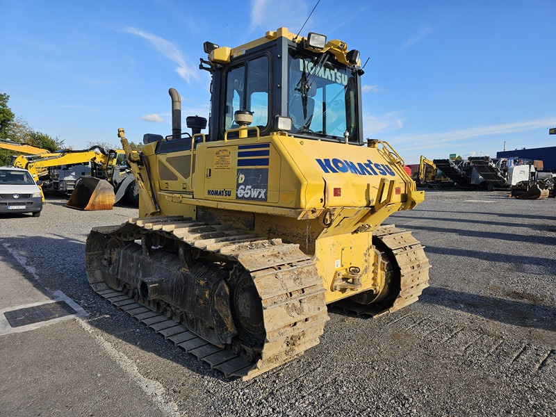 KOMATSU D65WX-17 - דחפור: תמונה 3 KOMATSU D65WX-17 - דחפור: תמונה 3