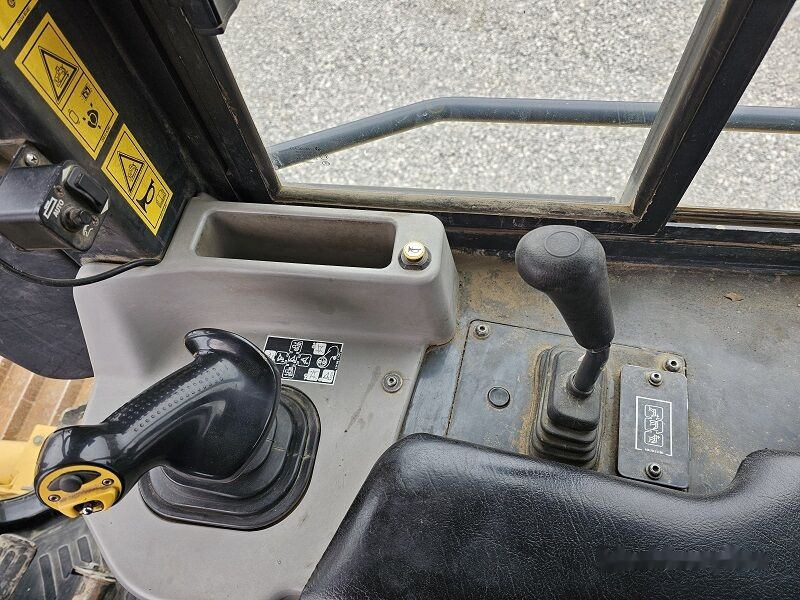 הַחכָּרָה Komatsu D61 PX-23 Komatsu D61 PX-23: תמונה 11