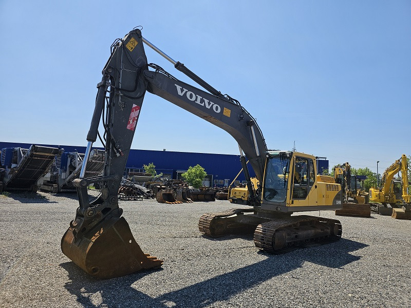 VOLVO EC240BNLC - מחפר סורק: תמונה 1 VOLVO EC240BNLC - מחפר סורק: תמונה 1