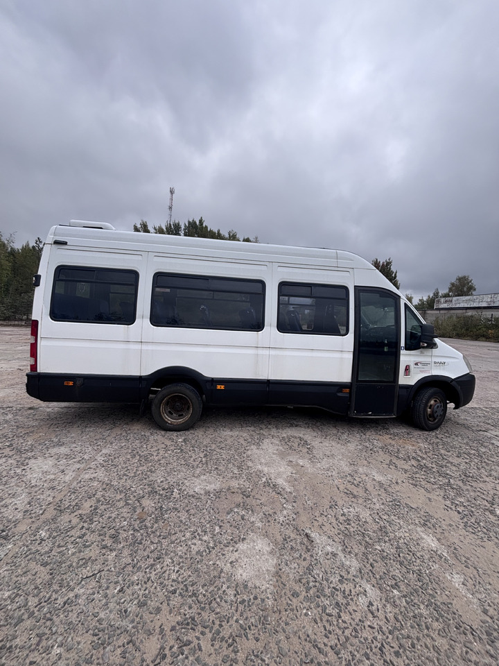 IVECO Daily - מיניבוס, כלי רכב מסחרי לנוסעים: תמונה 4 IVECO Daily - מיניבוס, כלי רכב מסחרי לנוסעים: תמונה 4