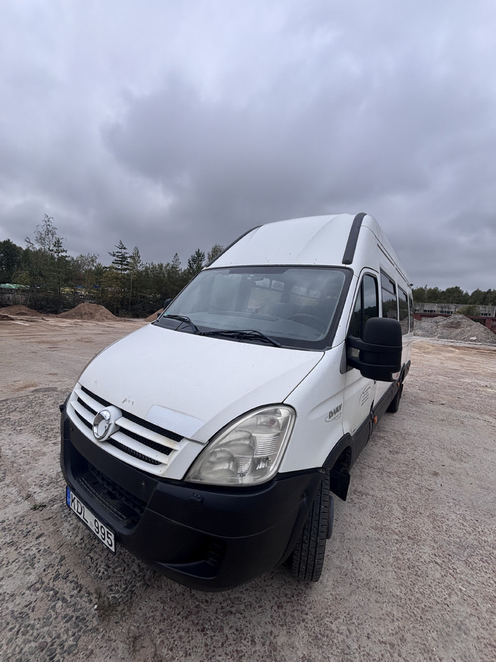 IVECO Daily - מיניבוס, כלי רכב מסחרי לנוסעים: תמונה 1 IVECO Daily - מיניבוס, כלי רכב מסחרי לנוסעים: תמונה 1
