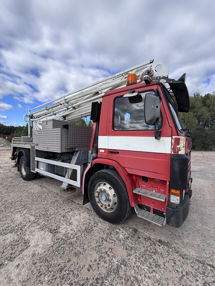 SCANIA - משאית אש: תמונה 3 SCANIA - משאית אש: תמונה 3