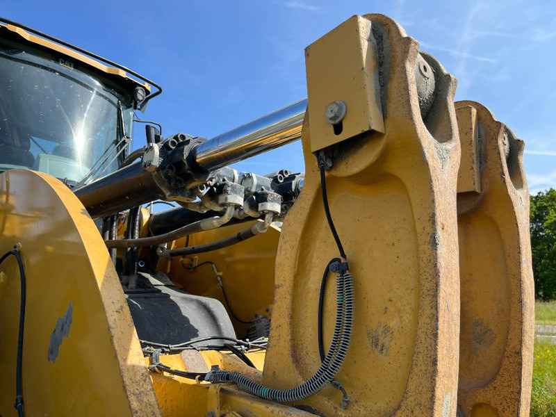 הַחכָּרָה Cat 982M Cat 982M: תמונה 13