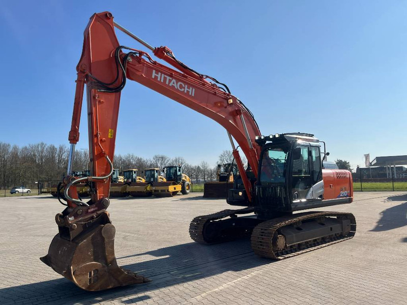 Hitachi ZX 210 LC-6 - מחפר סורק: תמונה 1 Hitachi ZX 210 LC-6 - מחפר סורק: תמונה 1