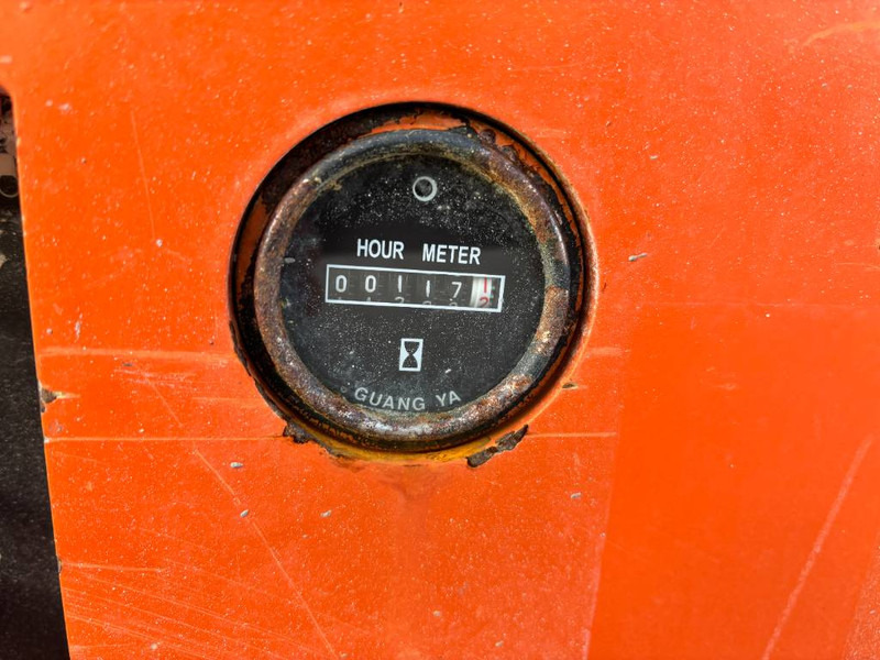 Yamei MS1330 - מעלית מספריים: תמונה 5 Yamei MS1330 - מעלית מספריים: תמונה 5