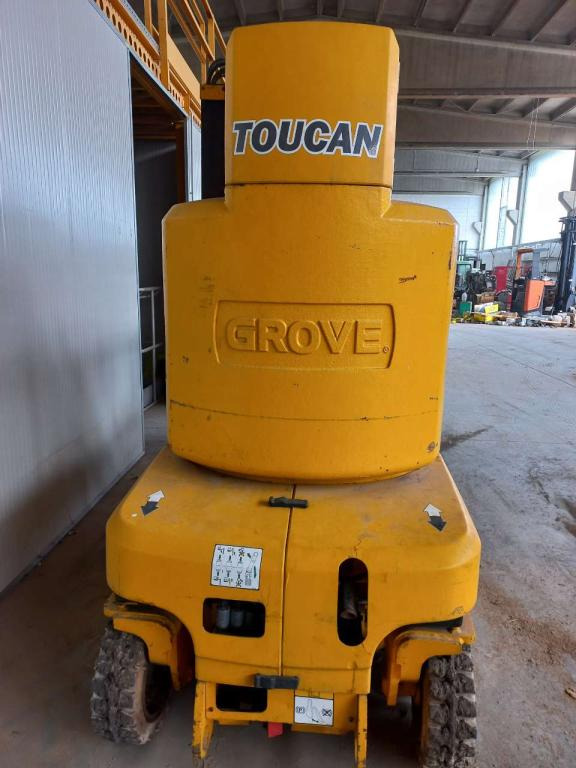 Grove Piattaforma elettrica Toucan 1010 - מעלית תורן אנכית: תמונה 2 Grove Piattaforma elettrica Toucan 1010 - מעלית תורן אנכית: תמונה 2