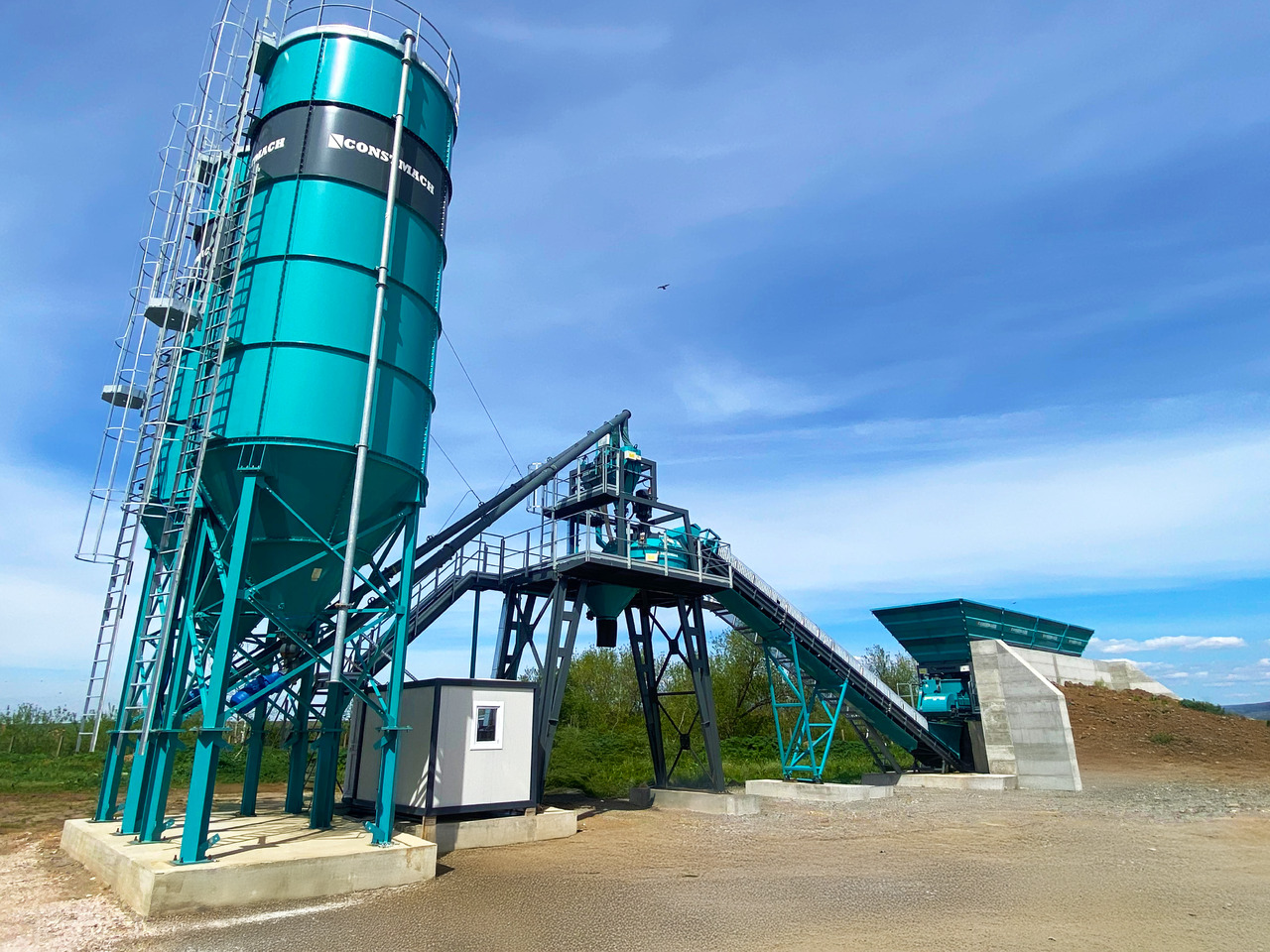 Constmach 60 m³/h Compact Concrete Batching Plant With Band - מנחית בטון: תמונה 5 Constmach 60 m³/h Compact Concrete Batching Plant With Band - מנחית בטון: תמונה 5