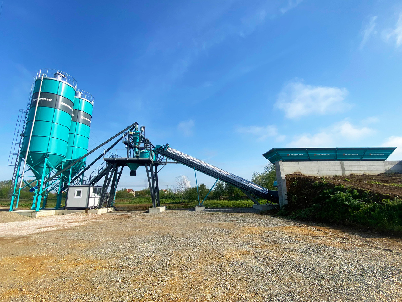 Constmach 60 m³/h Compact Concrete Batching Plant With Band - מנחית בטון: תמונה 4 Constmach 60 m³/h Compact Concrete Batching Plant With Band - מנחית בטון: תמונה 4