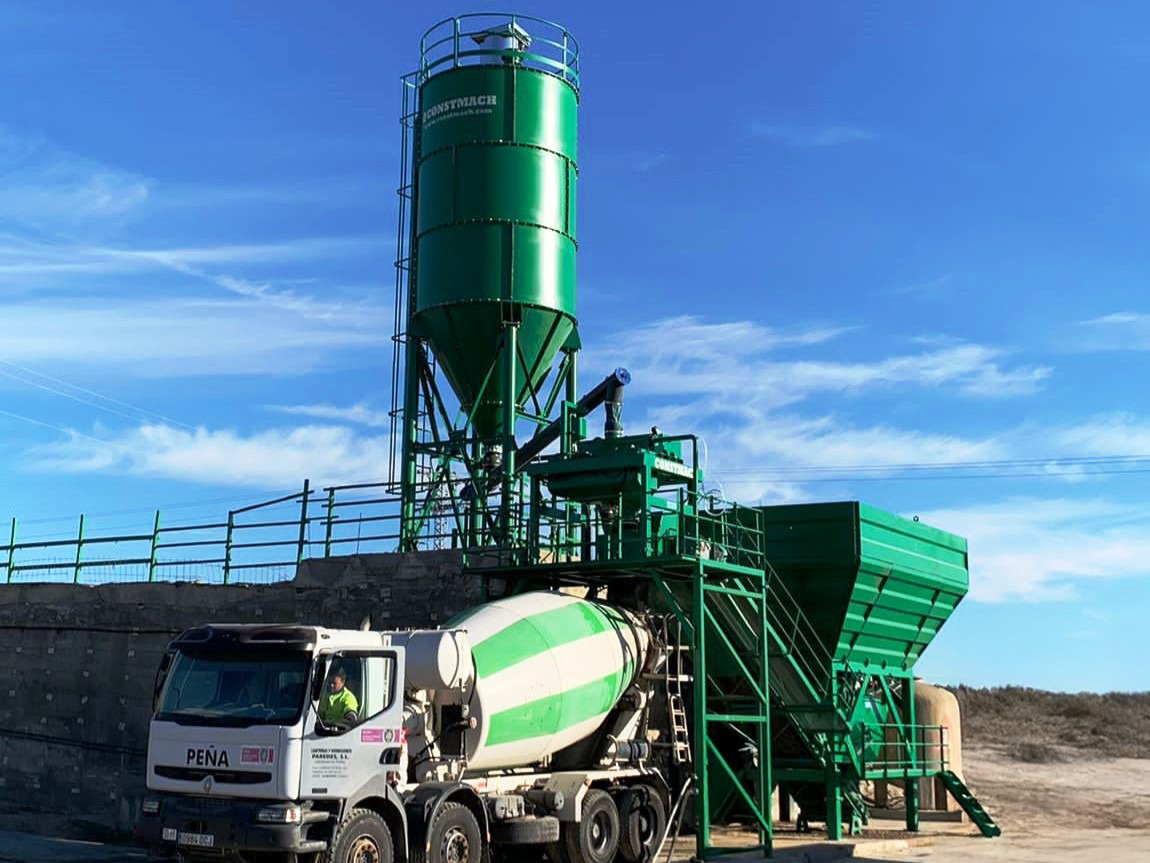 Constmach 60 m³/h Dry Type Concrete Batching Plant - מנחית בטון: תמונה 1 Constmach 60 m³/h Dry Type Concrete Batching Plant - מנחית בטון: תמונה 1