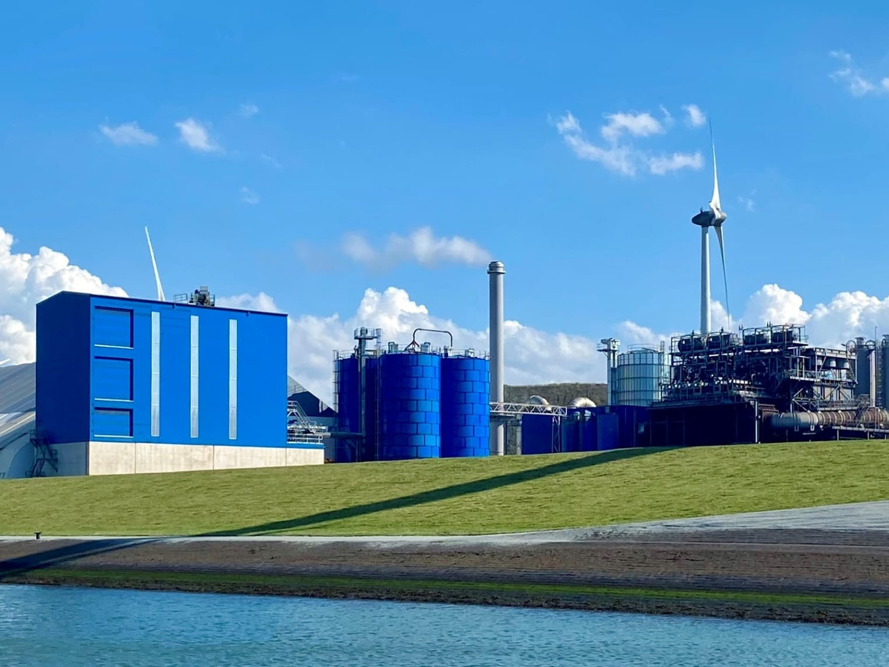 Constmach Silo à Ciment d'une Capacité de 1000 Tonnes - סילו מלט: תמונה 1 Constmach Silo à Ciment d'une Capacité de 1000 Tonnes - סילו מלט: תמונה 1